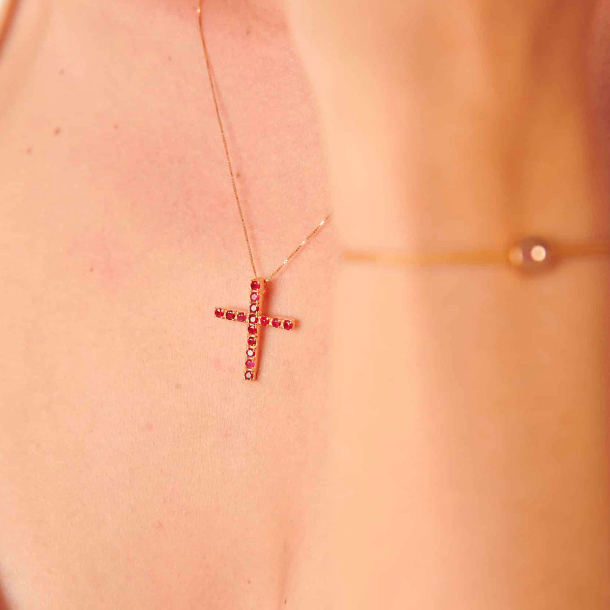 Dije Sacred ruby