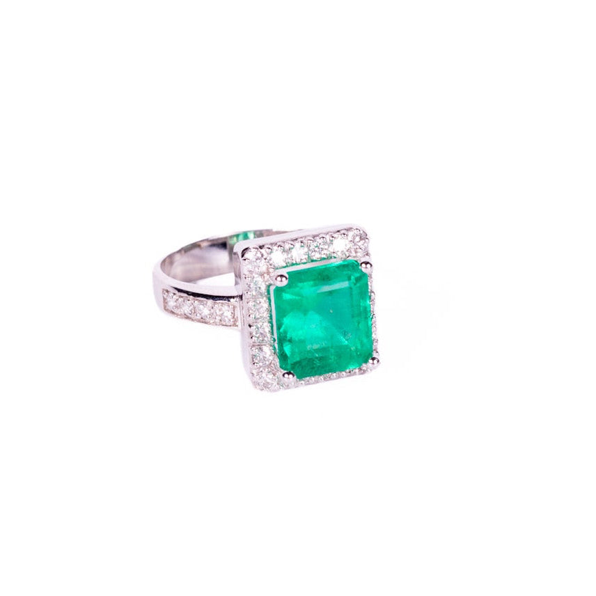 Anillo imperial esmeralda
