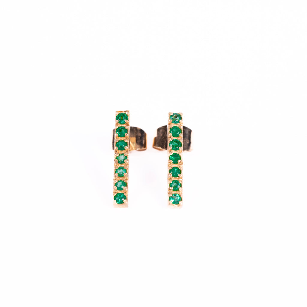 Aretes línea esmeralda