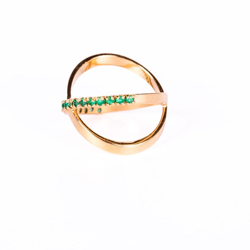Anillo cruzado esmeraldas