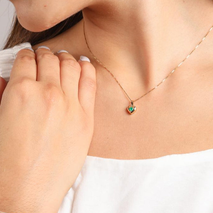 Dije Petit Heart in Emerald