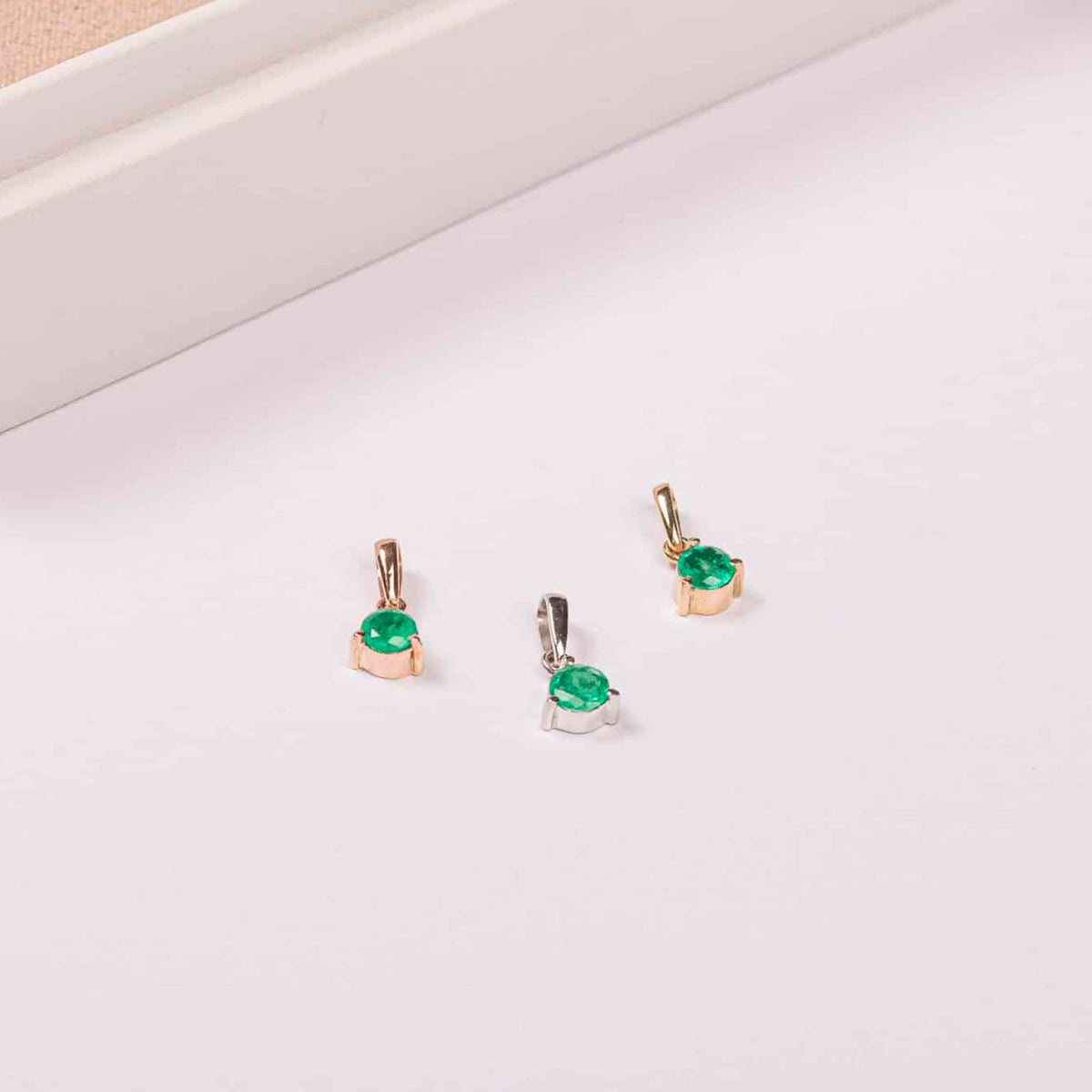 Dije Precious Emerald
