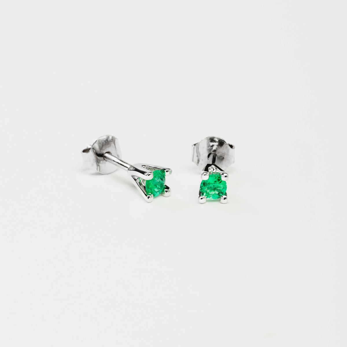 Topos Emerald Sparks in White